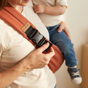 Fits Toddlers 15–45lbs With A Single Adjustment